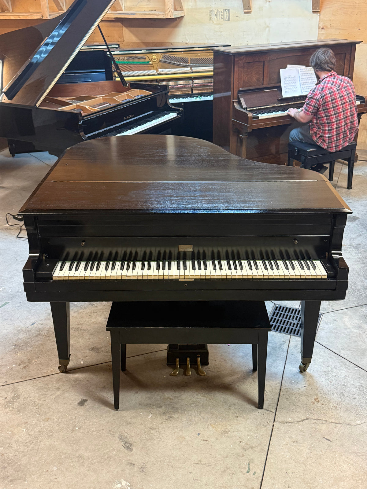 Piano à queue Hardman remis à neuf – Livraison incluse