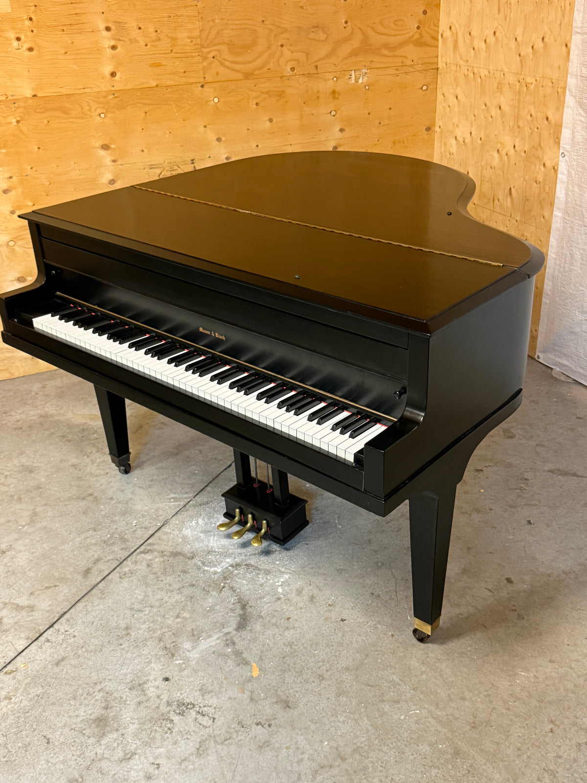 Used Mason & Risch baby grand piano in satin ebony – photo 4