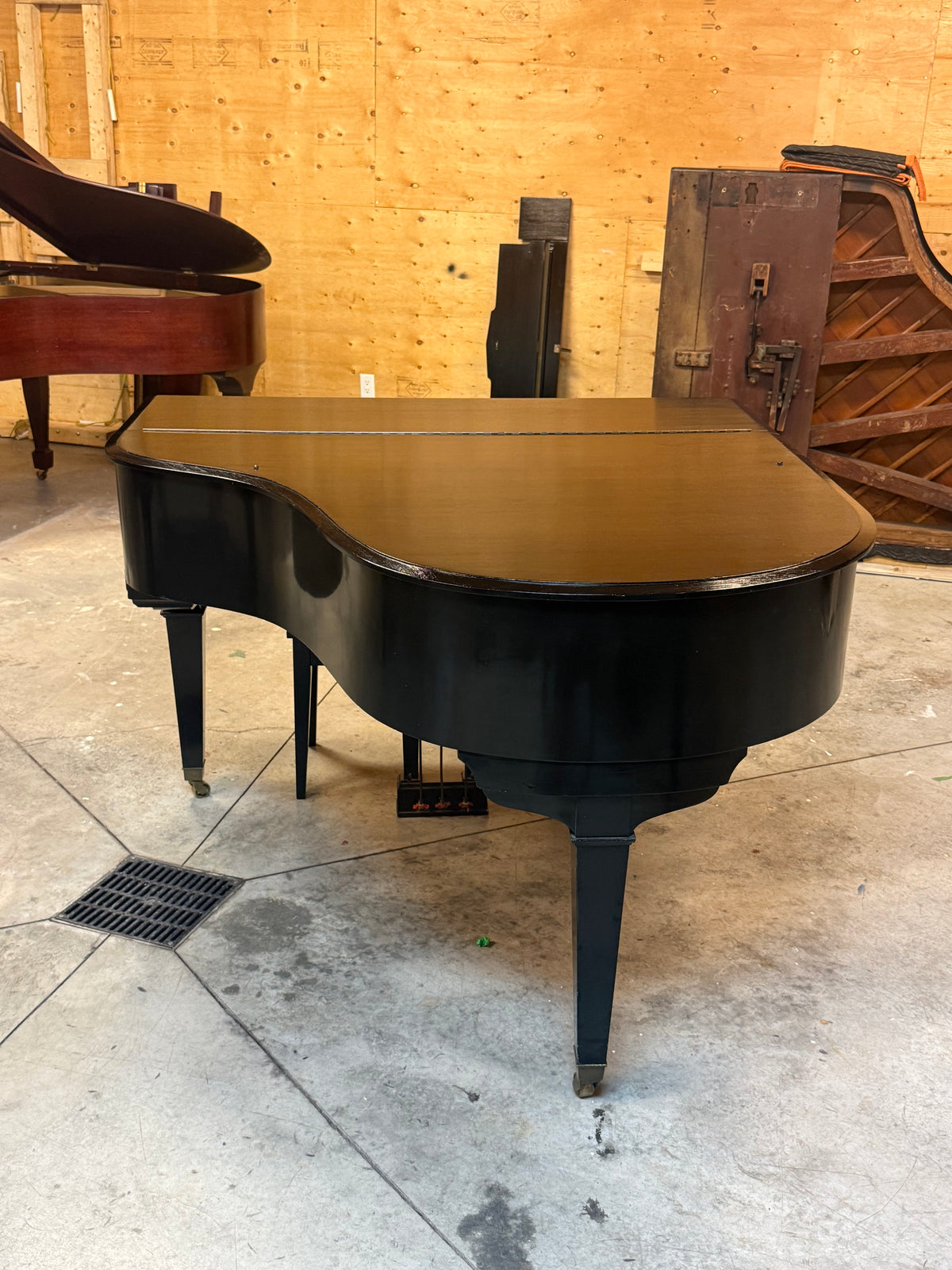 Piano à queue Hardman remis à neuf – Livraison incluse
