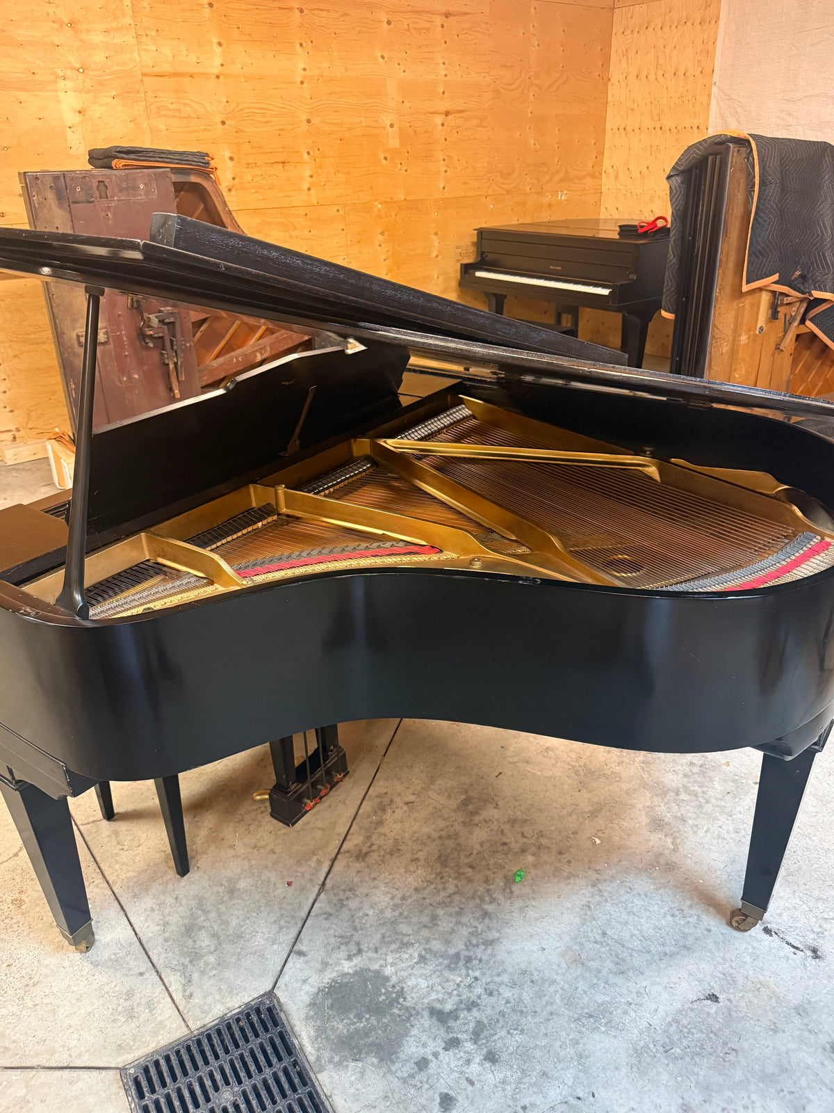 Piano à queue Hardman remis à neuf – Livraison incluse