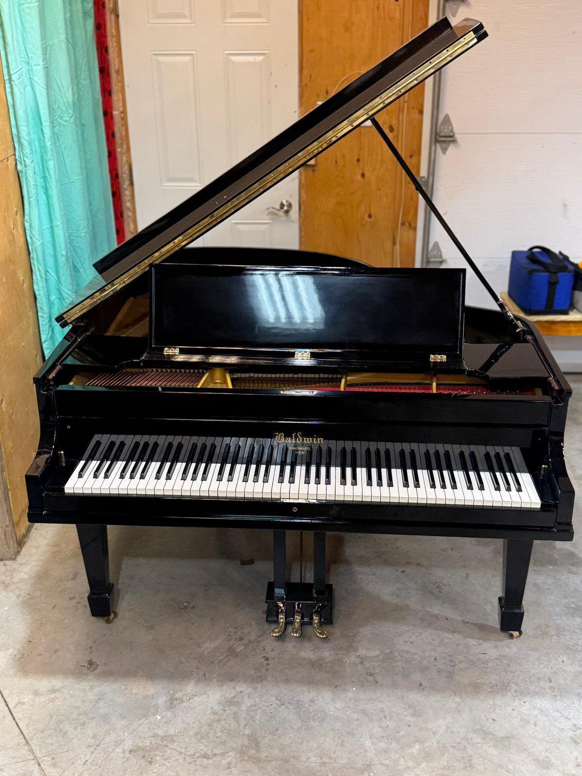 Front view of the Baldwin Cincinnati grand piano