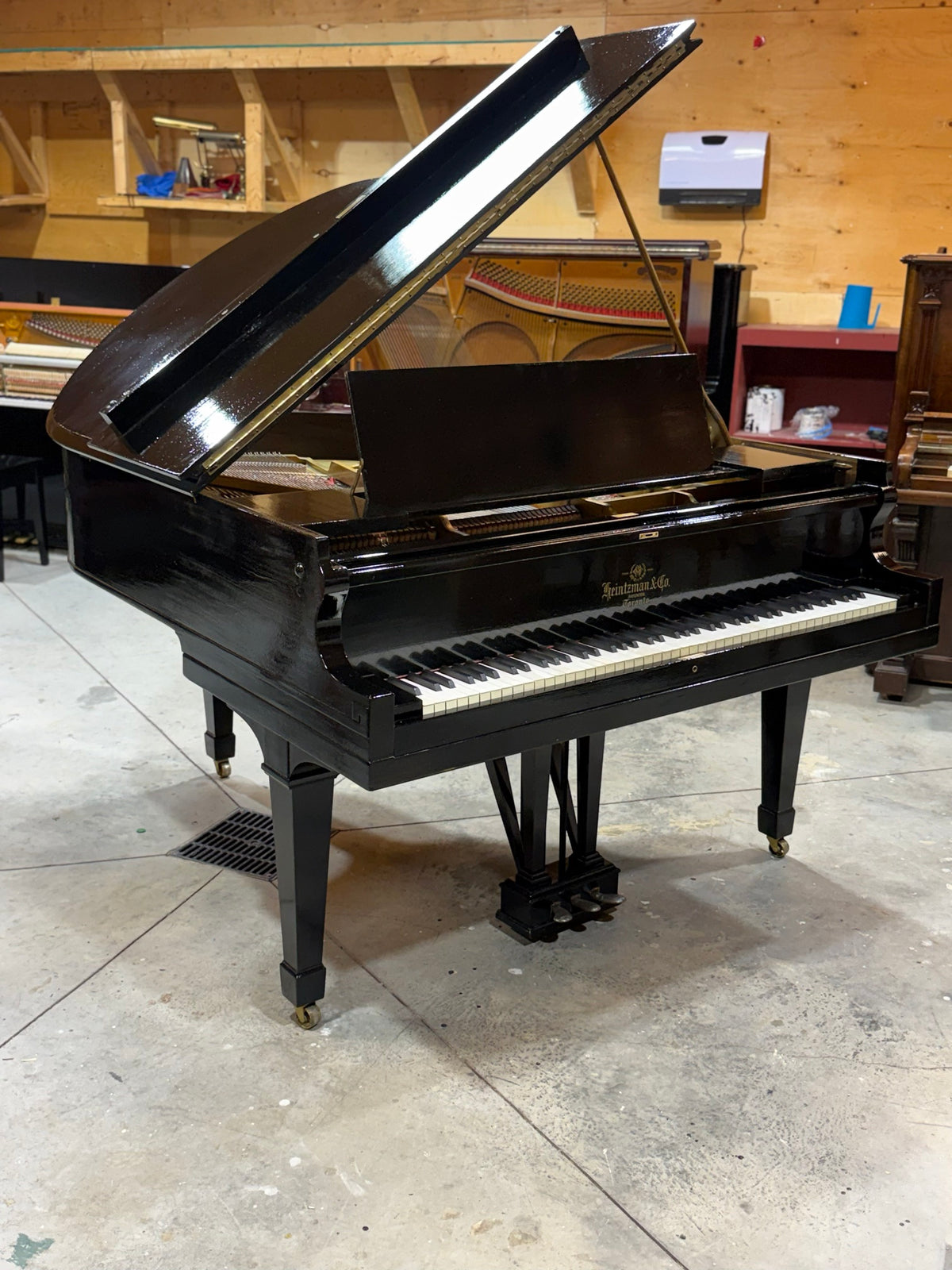 Heintzman & Co. grand piano with lid open