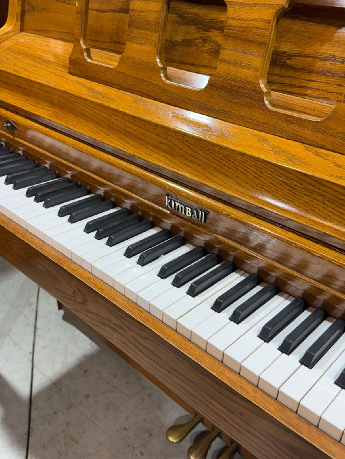 Kimball nameboard and keyboard close-up